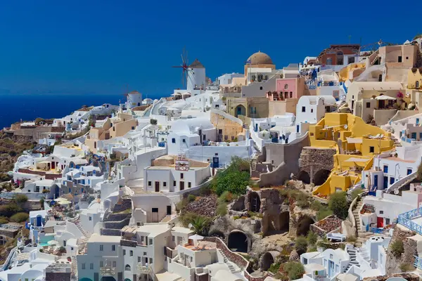Santorini Adası, Cyclades, Yunanistan 'ın panoramik manzarası