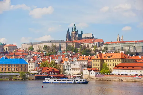 Prag 'ın Eski Kenti, Çek Cumhuriyeti' nin Başkenti Panoramik Görüş