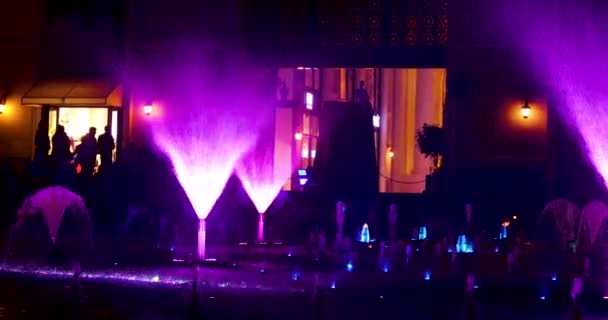 Vackra Flerfärgade Shower Musikaliska Fontäner Sent Kvällen Antalya Resor — Stockvideo