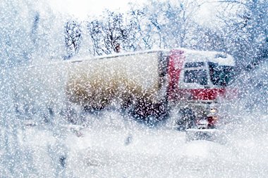 Yağmur üzerinde kötü görme