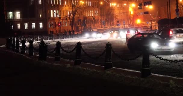 夜は美しい冬のヨーロッパの街 — ストック動画