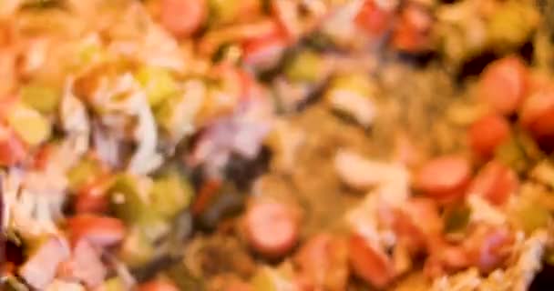 Cocinar Carne Variada Una Sartén Con Verduras Cena Casa Flatlay — Vídeo de stock