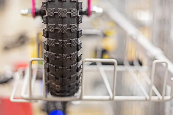 stock image sports universal bicycles in a sports supermarket. Active recreation with family. Sport is expensive. Everyday life