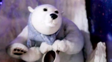 hareket eden kutup ayısı. Nadir hayvanların korunması. Yeni Yıl