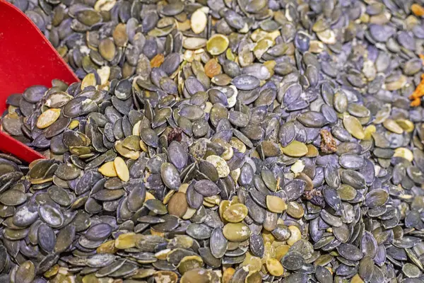 Toplamda kabak çekirdeği. E vitamini. Kadın ve erkek sağlığı için tohumların faydaları. Prostat tedavisi