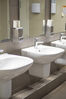 Birinci Dünya Savaşı hakkında nakışlı keten havlu.