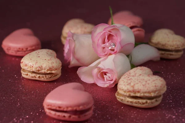 Romantic Composition Valentines Day Engagement Ring Heart Shaped Macarons — стокове фото