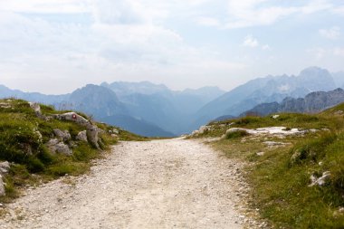 güzel manzaralı Slovenya Alpleri Mangart Yüksek kaliteli fotoğraf monte ediyor