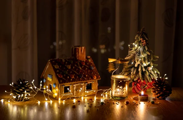 Christmas Decoration Ginger Bread House Fir Tree High Quality Photo — Stock Photo, Image