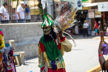 Seyyahlar, Brezilya 'nın koruyucu azizi Aparecida' nın sığınağında...