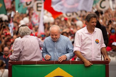 SO PAULO (SP), 10-29-2022 Lula, Alckmin ve Haddad Av 'da bir yürüyüşe katıldılar. Paulista, SP, bu Cumartesi öğleden sonra (29) ve eski Uruguay Cumhurbaşkanı Jos Mujica 'nın özel katılımıyla