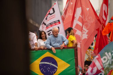 SO PAULO (SP), 10-29-2022 Lula, Alckmin ve Haddad Av 'da bir yürüyüşe katıldılar. Paulista, SP, bu Cumartesi öğleden sonra (29) ve eski Uruguay Cumhurbaşkanı Jos Mujica 'nın özel katılımıyla