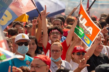 SO PAULO (SP), 10-29-2022 Lula, Alckmin ve Haddad Av 'da bir yürüyüşe katıldılar. Paulista, SP, bu Cumartesi öğleden sonra (29) ve eski Uruguay Cumhurbaşkanı Jos Mujica 'nın özel katılımıyla 