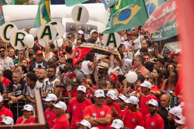 SO PAULO (SP), 10-29-2022 Lula, Alckmin ve Haddad Av 'da bir yürüyüşe katıldılar. Paulista, SP, bu Cumartesi öğleden sonra (29) ve eski Uruguay Cumhurbaşkanı Jos Mujica 'nın özel katılımıyla