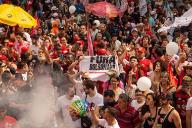 SO PAULO (SP), 10-29-2022 Lula, Alckmin ve Haddad Av 'da bir yürüyüşe katıldılar. Paulista, SP, bu Cumartesi öğleden sonra (29) ve eski Uruguay Cumhurbaşkanı Jos Mujica 'nın özel katılımıyla 