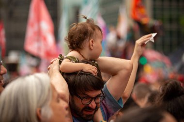 SO PAULO (SP), 10-29-2022 Lula, Alckmin ve Haddad Av 'da bir yürüyüşe katıldılar. Paulista, SP, bu Cumartesi öğleden sonra (29) ve eski Uruguay Cumhurbaşkanı Jos Mujica 'nın özel katılımıyla