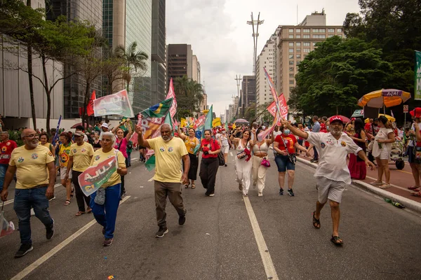 Paulo 2022Lula Alckmin Haddadは4月の行進に参加した パウリスタ 今週土曜日の午後 と元ウルグアイ大統領ジョス ムヒカの特別参加 — ストック写真
