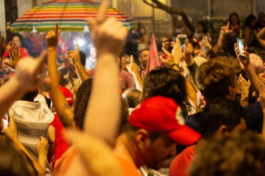 SO PAULO (SP), 10 / 30 / 2022Bu Pazar gecesi Avenida Paulista 'da toplanan seçmenler, Luiz Incio Lula da Silva' nın (PT) cumhurbaşkanlığına zaferini kutladı..