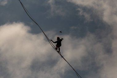 PAULO, BRAZIL - NOVEMBER 06, 20215th Virada Esportiva de So Paulo, dünyanın en büyük paten yarışı, birkaç ekstrem spor, Slackline ve Highline 'ın katılımıyla, 7 yıldan fazla bir süre sonra başkente geri dönüyor.. 