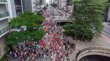 PAULO BRAZIL, NOVEMBER 20, 2022, Siyahi Bilinç Günü için 19 Mart hava görüşü bu yılın teması olarak bir Brezilya ve Demokrasi ve Irkçılık Olmaksızın So Paulo için Masp 'ta toplandı.. 