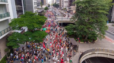 PAULO BRAZIL, NOVEMBER 20, 2022, Siyahi Bilinç Günü için 19 Mart hava görüşü bu yılın teması olarak bir Brezilya ve Demokrasi ve Irkçılık Olmaksızın So Paulo için Masp 'ta toplandı.. 