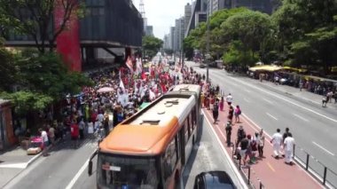 PAULO BRAZIL, NOVEMBER 20, 2022, Siyahi Bilinç Günü için 19 Mart hava görüşü bu yılın teması olarak bir Brezilya ve Demokrasi ve Irkçılık Olmaksızın So Paulo için Masp 'ta toplandı.. 