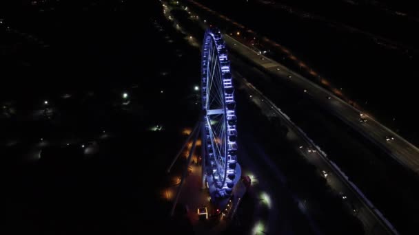 2022年12月26日 布拉迪斯拉发波洛航拍到了拉丁美洲最大的摩天轮 正式名称为Roda Rico 在圣保罗Parque Villa Lobos旁边的Parque Cndido Portinari工作 — 图库视频影像