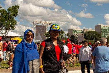 BRASILIA BRAZIL, HAZİRAN 01, 2023, Üçüncü kez başkan seçilen Luiz Incio Lula da Silva seçmenleri, göreve başlama törenine katılmak üzere Brasilia 'da toplandılar.