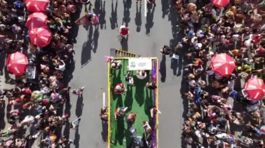 PAULO, FEBRUARY 23, 2023 Sokak Karnaval Bloğu Sao Paulo Brezilya şehir merkezindeki Largo do Aroche do Sao Paulo Karnavalı 2023