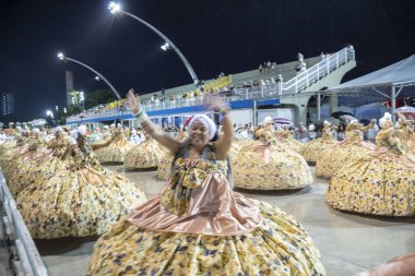 Paulo - 21 Ocak 2024: So Paulo karnavalının samba okulları Pazar gecesi Sambadrome 'da teknik prova yaptılar (21 Ocak)).