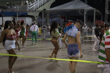 Paulo - 21 Ocak 2024: So Paulo karnavalının samba okulları Pazar gecesi Sambadrome 'da teknik prova yaptılar (21 Ocak)).