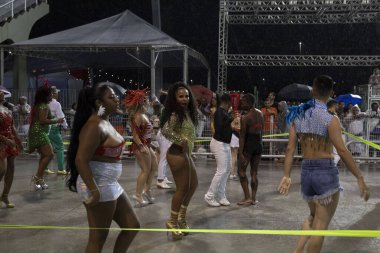 Paulo - 21 Ocak 2024: So Paulo karnavalının samba okulları Pazar gecesi Sambadrome 'da teknik prova yaptılar (21 Ocak)).