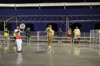 Paulo - 21 Ocak 2024: So Paulo karnavalının samba okulları Pazar gecesi Sambadrome 'da teknik prova yaptılar (21 Ocak)).