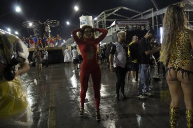 Paulo - 21 Ocak 2024: So Paulo karnavalının samba okulları Pazar gecesi Sambadrome 'da teknik prova yaptılar (21 Ocak)).