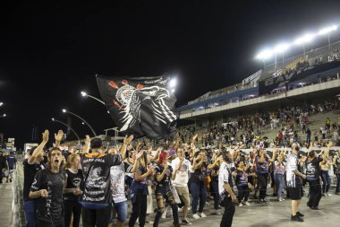 Paulo - 21 Ocak 2024: So Paulo karnavalının samba okulları Pazar gecesi Sambadrome 'da teknik prova yaptılar (21 Ocak)).