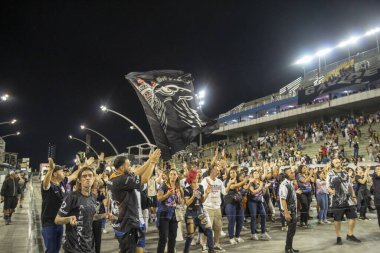 Paulo - 21 Ocak 2024: So Paulo karnavalının samba okulları Pazar gecesi Sambadrome 'da teknik prova yaptılar (21 Ocak)).