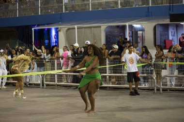 Paulo - 21 Ocak 2024: So Paulo karnavalının samba okulları Pazar gecesi Sambadrome 'da teknik prova yaptılar (21 Ocak)).