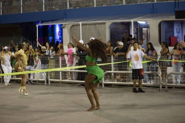 Paulo - 21 Ocak 2024: So Paulo karnavalının samba okulları Pazar gecesi Sambadrome 'da teknik prova yaptılar (21 Ocak)).