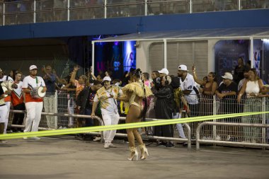 Paulo - 21 Ocak 2024: So Paulo karnavalının samba okulları Pazar gecesi Sambadrome 'da teknik prova yaptılar (21 Ocak)).