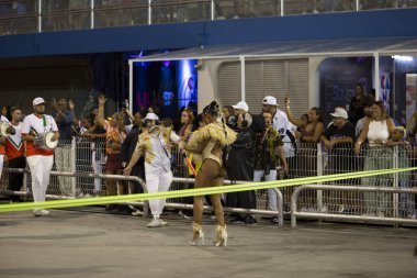 Paulo - 21 Ocak 2024: So Paulo karnavalının samba okulları Pazar gecesi Sambadrome 'da teknik prova yaptılar (21 Ocak)).