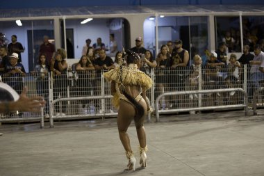 Paulo - 21 Ocak 2024: So Paulo karnavalının samba okulları Pazar gecesi Sambadrome 'da teknik prova yaptılar (21 Ocak)).