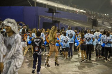 Paulo - 21 Ocak 2024: So Paulo karnavalının samba okulları Pazar gecesi Sambadrome 'da teknik prova yaptılar (21 Ocak)).