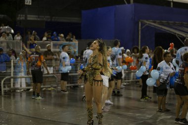 Paulo - 21 Ocak 2024: So Paulo karnavalının samba okulları Pazar gecesi Sambadrome 'da teknik prova yaptılar (21 Ocak)).