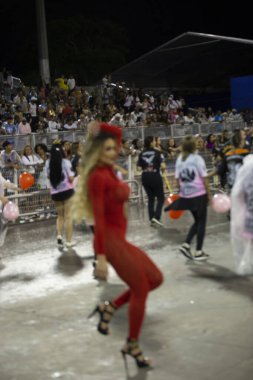 Paulo - 21 Ocak 2024: So Paulo karnavalının samba okulları Pazar gecesi Sambadrome 'da teknik prova yaptılar (21 Ocak)).