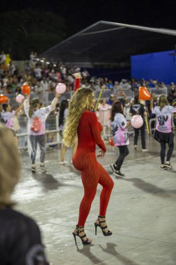 Paulo - 21 Ocak 2024: So Paulo karnavalının samba okulları Pazar gecesi Sambadrome 'da teknik prova yaptılar (21 Ocak)).