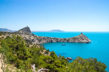 Cape Kapchik yakınlarındaki körfez manzarası