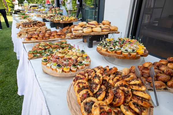 Outdoor Catering Buffet Variety Food Snacks Appetizers — Stock Photo, Image