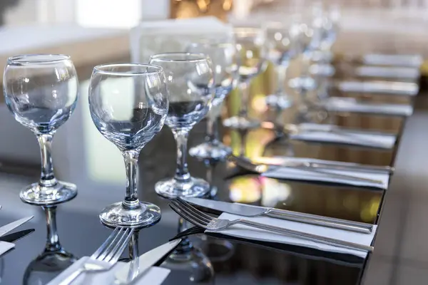 gözlük Restoran tablo