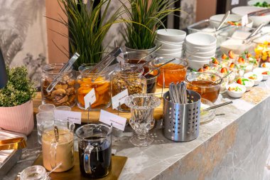 Kahvaltı Büfesi Konsepti Lüks Otel 'de Kahvaltı Zamanı