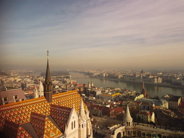 Kilátás Fentről Budapest Nevezetességeire Nyári Naplementében Kiváló Minőségű Fotó Reggelt — Stock Fotó
